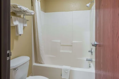 Econo Lodge Lake Charles University Area2