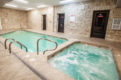 Econo Lodge Truman Inn 1