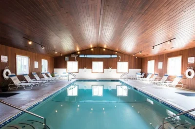 Elmwood Resort Hotel