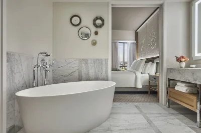 Four Seasons Hotel New Orleans jacuzzi