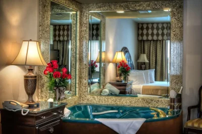 Garden Place Hotel jacuzzi