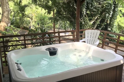 Hale Maluhia Country Inn 2