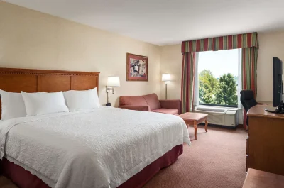 Hampton Inn Belle Vernon 1