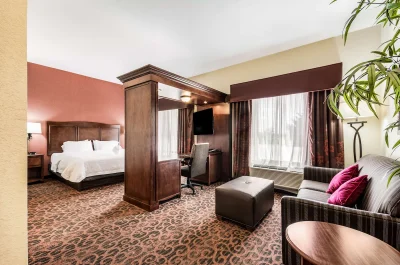 Hampton Inn Derby 1