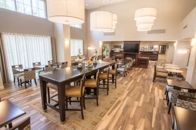 Hampton Inn & Suites Berkshires-Lenox 3