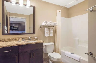 Hawthorn Suites by Wyndham Dickinson 2
