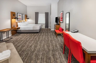 Hawthorn Suites by Wyndham Oklahoma City Airport Fairground 3