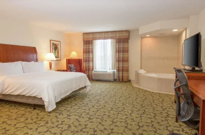 Hilton Garden Inn Myrtle Beach jacuzzi