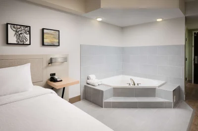 Hilton Garden Inn Nashville Franklin-Cool Springs jacuzzi