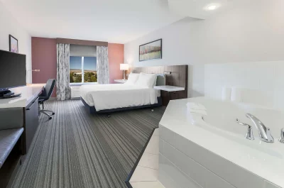 Hilton Garden Inn Reno jacuzzi