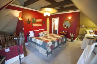 Hines Mansion 3