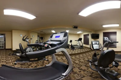 Holiday Inn Express Hotel & Suites Pauls Valley, an IHG Hotel 2