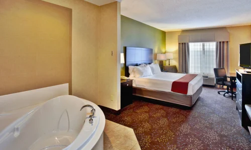 Holiday Inn Express Hotel _ Suites Woodhaven 3 Holiday Inn Express Hotel _ Suites Woodhaven 3