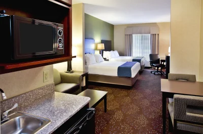 Holiday Inn Express Hotel _ Suites Woodhaven 4