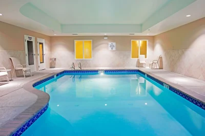 Holiday Inn Express Reno Airport, an IHG Hotel 2