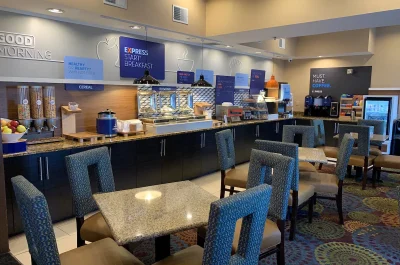 Holiday Inn Express St Paul S - Inver Grove Hgts, an IHG Hotel 2