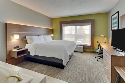 Holiday Inn Express & Suites Bad Axe, an IHG Hotel hot tub Holiday Inn Express & Suites Bad Axe, an IHG Hotel hot tub