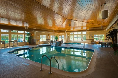 Holiday Inn Express & Suites Chicago West-Roselle, an IHG Hotel 2