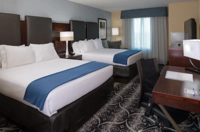 Holiday Inn Express & Suites Kansas City Airport, an IHG Hotel 12