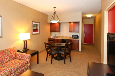 Holiday Inn Express & Suites Olathe North, an IHG Hotel3