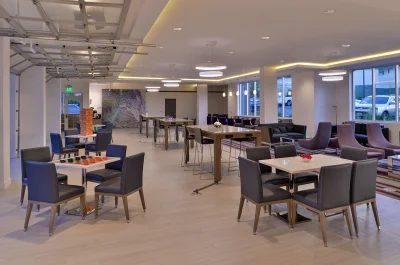 Holiday Inn Express & Suites San Diego - Mission Valley 4