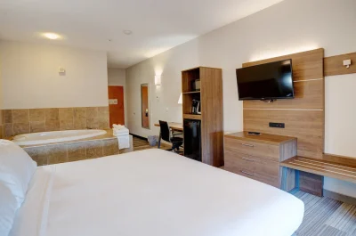 Holiday Inn Express la Plata, an IHG Hotel jacuzzi