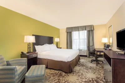 Holiday Inn Gurnee Convention Center 3