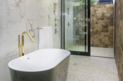 L'Horizon Resort & Spa jacuzzi
