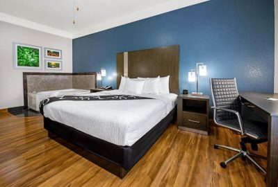 La Quinta Inn & Suite Kingwood Houston 3