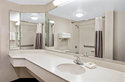 La Quinta by Wyndham Indianapolis Airport West