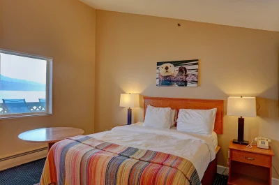 Land's End Resort 1