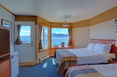 Land's End Resort 3