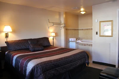 Lava Spa Motel & RV Park 2