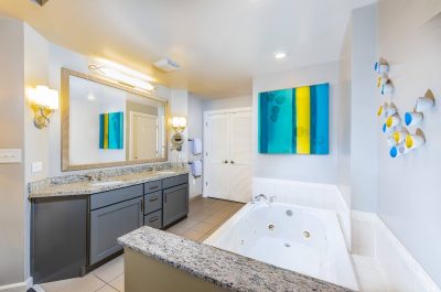 Marriott's Royal Palms jacuzzi