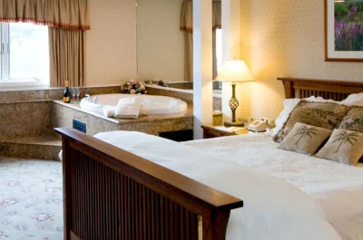 Meadowmere Resort jacuzzi