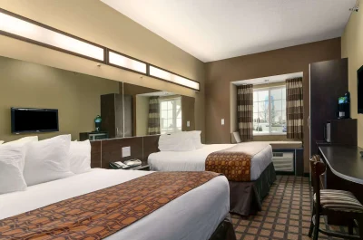Microtel Inn & Suites by Wyndham Minot 1