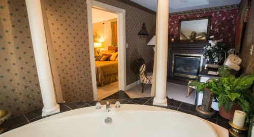 Missouri hotel with hot tub Missouri hotel with hot tub