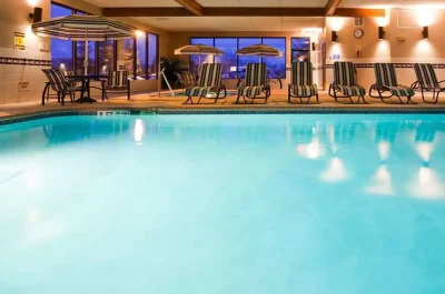 Norwood Inn & Suites Eagan 4