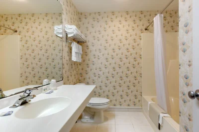 Ogunquit Hotel and Suites 3