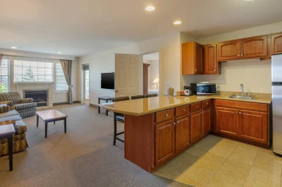 Ogunquit Hotel and Suites 7