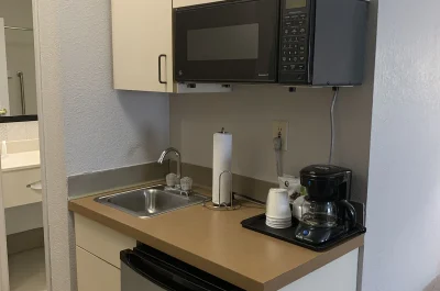 Onyx Inn and Suites5