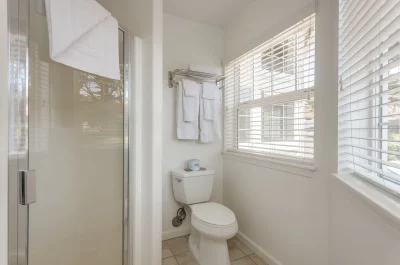Pacifica Beach Hotel 3