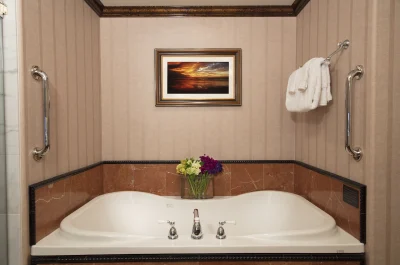 Peppermill Resort Spa Casino jacuzzi