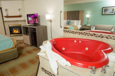 Pigeon River Inn jacuzzi