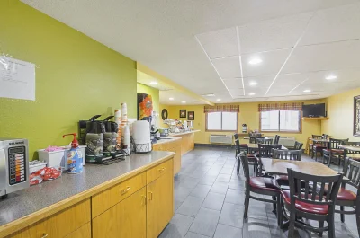 Quality Inn & Suites Harrington 3