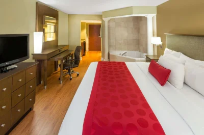 Ramada Limited Little Rock jacuzzi