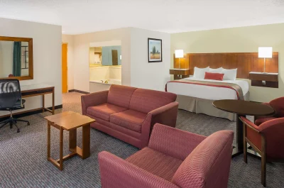Ramada by Wyndham Cedar City jacuzzi