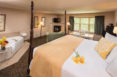 Ramada by Wyndham jacuzzi