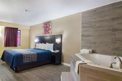 Rodeway Inn & Suites Monroeville-Pittsburgh 1