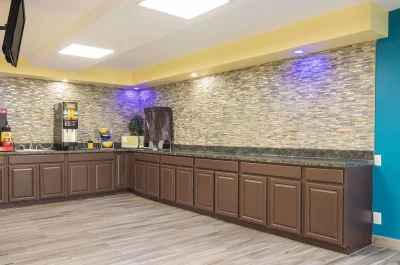 Rodeway Inn & Suites Monroeville-Pittsburgh 3